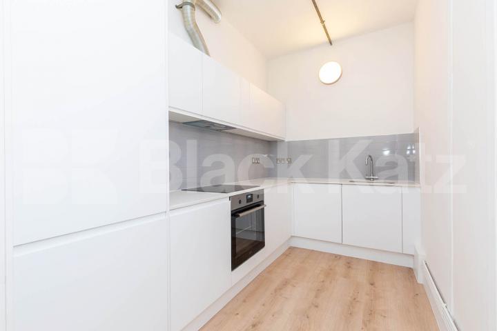 2 double bedroom warehouse conversion located in Dalston  Ability Plaza - Kingsland Road, Dalston / Haggerston